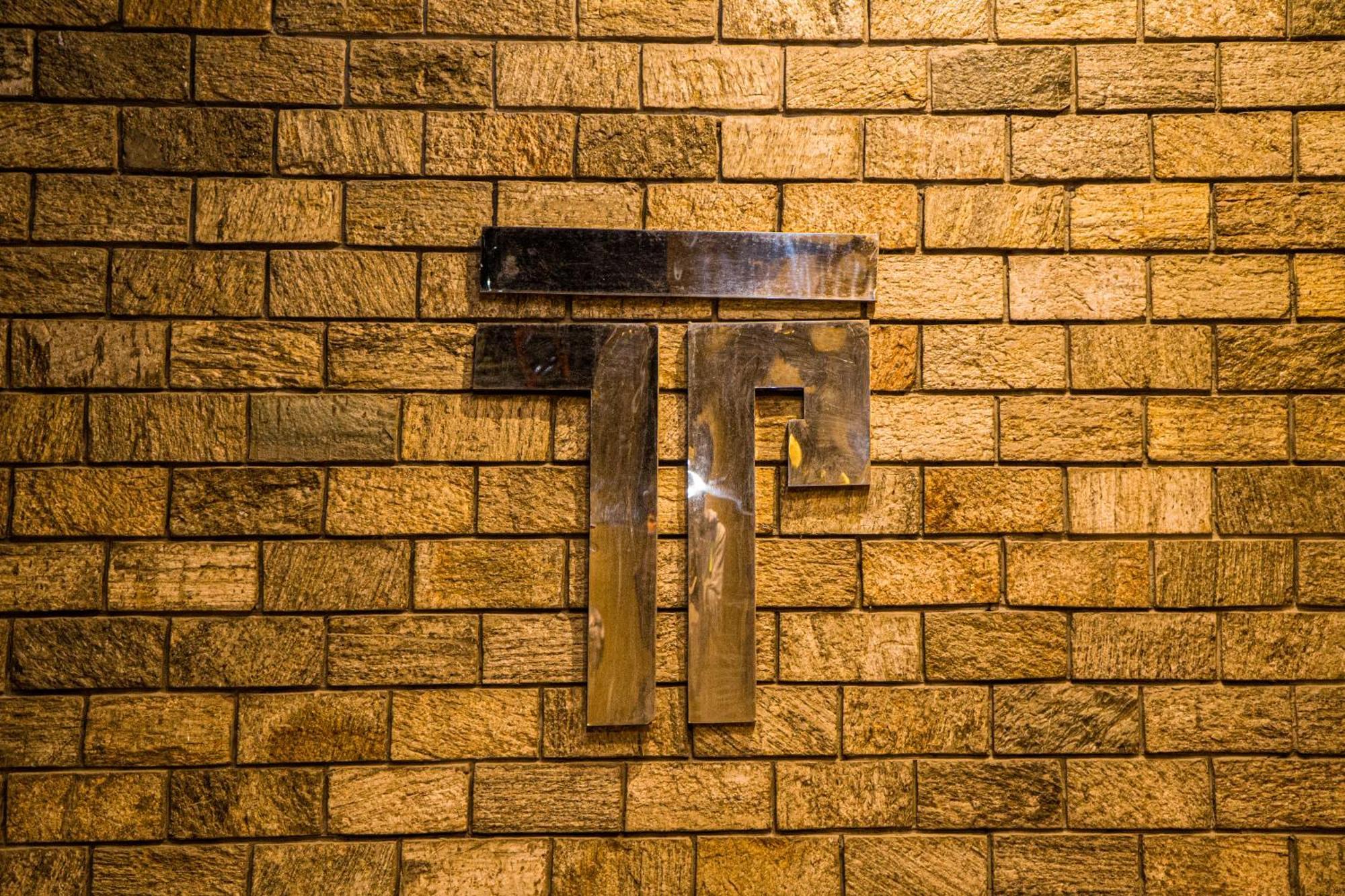 Отель Tashi Palace Гангток Экстерьер фото